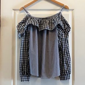 Adorable off the shoulder tank top!